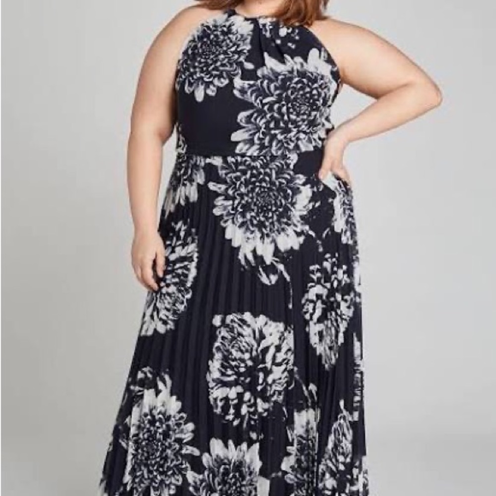 COPY - NWT Lane Bryant Navy Blue and White Maxi Dress Tie Back Neck Size 28